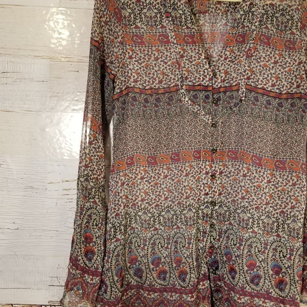 Converse full button down blouse - Picture 2 of 8